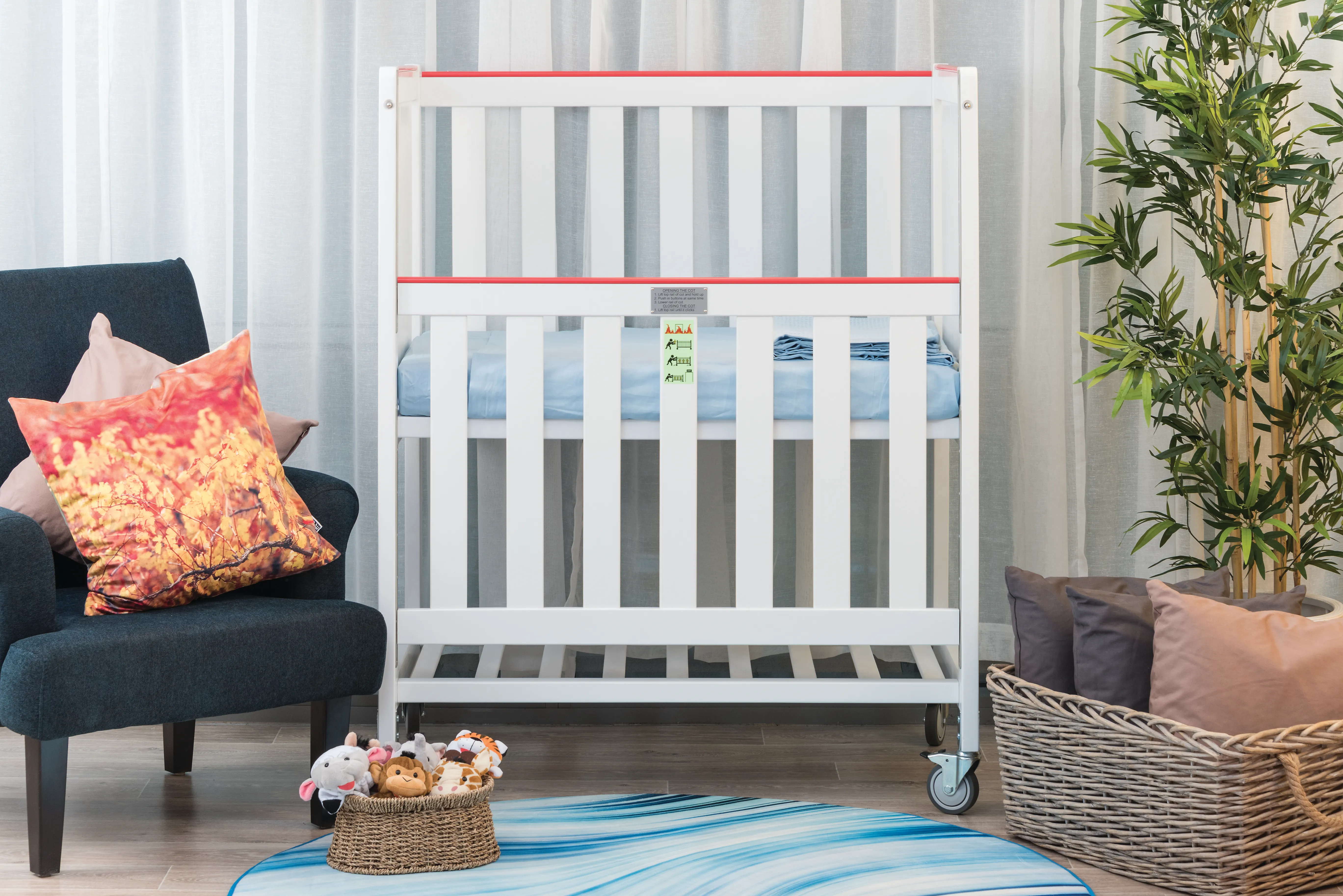 SafeSpace Evacuation Cot with Mattress White